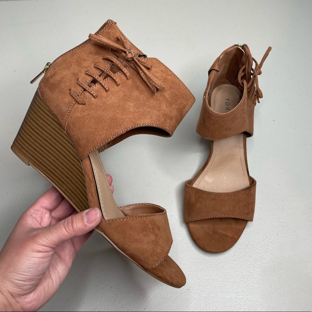 Torrid Tan Open Toe Zip Wedge Shoes SZ 9